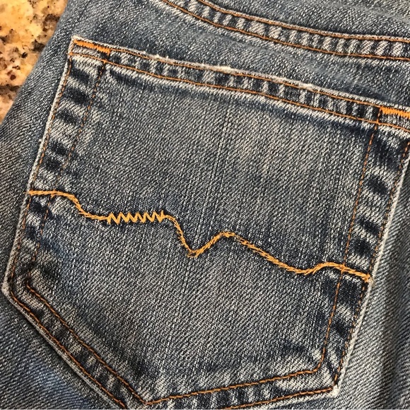 ▪️VINTAGE Red Engine Cropped Jeans - Picture 3 of 14